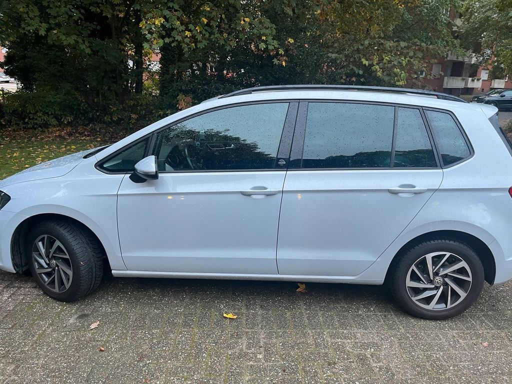 Image of Volkswagen Golf Sportsvan