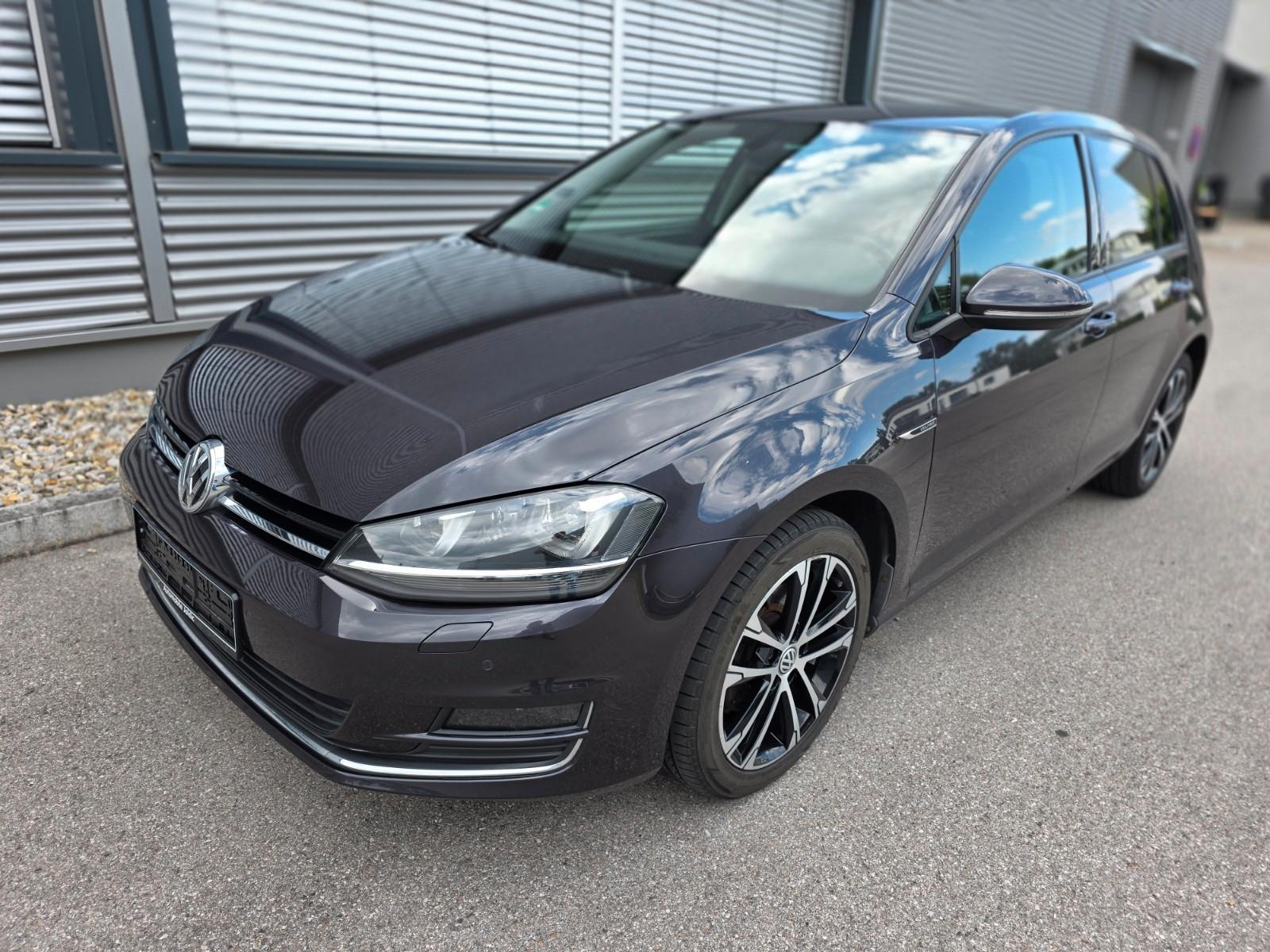 Volkswagen Golf 1.6 TDI BMT LOUNGE BiXenon/Navi
