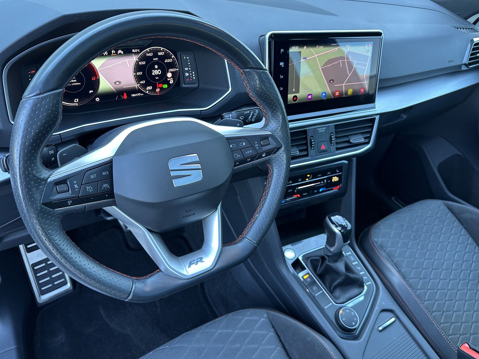 Fahrzeugabbildung SEAT Tarraco FR 4Drive NAV+LED+AHK+BEATS+PANO+20ZO+VC