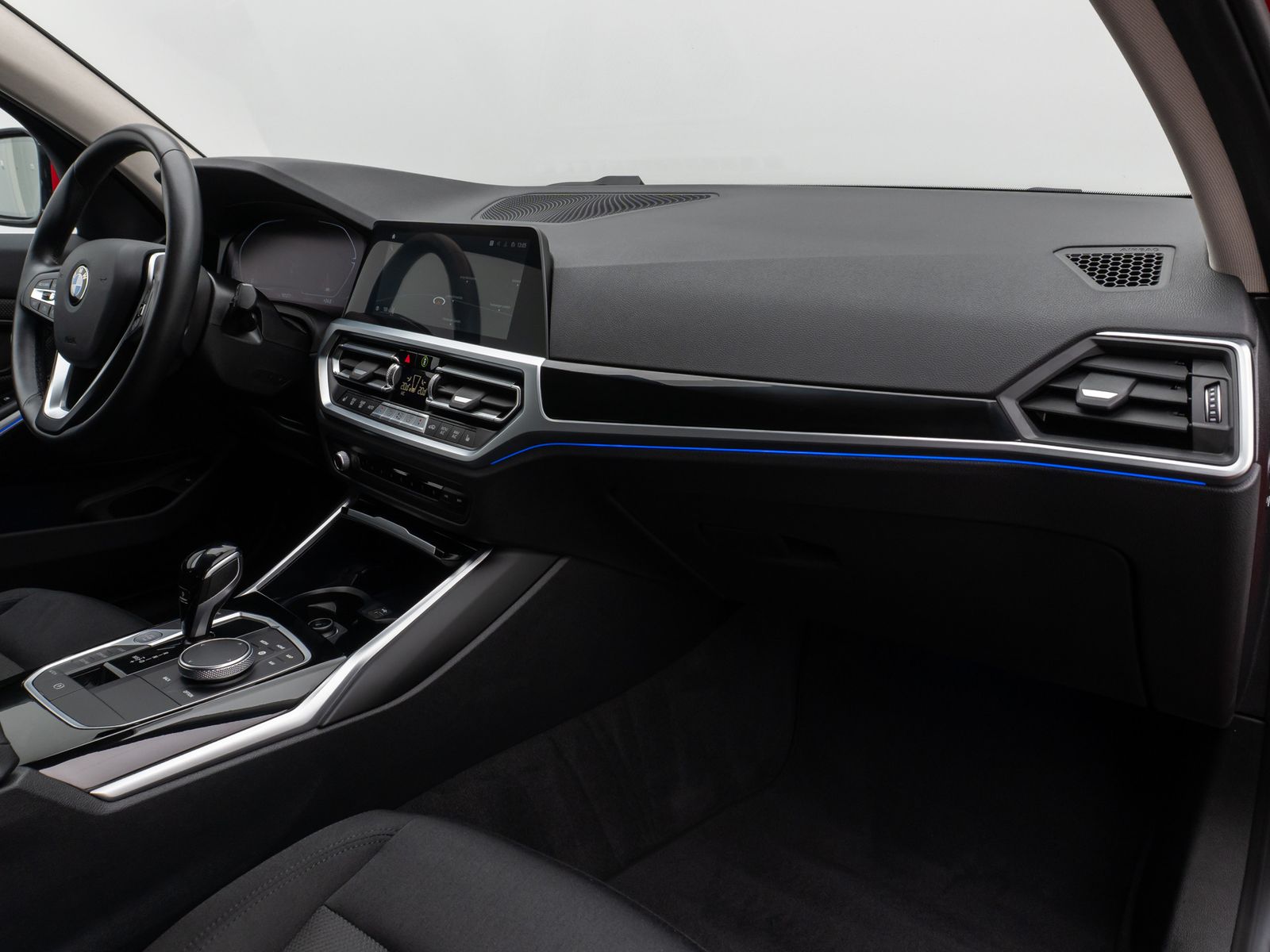 Fahrzeugabbildung BMW 320d  xD Laser DAB Fernlichtassist Komfort Alarm