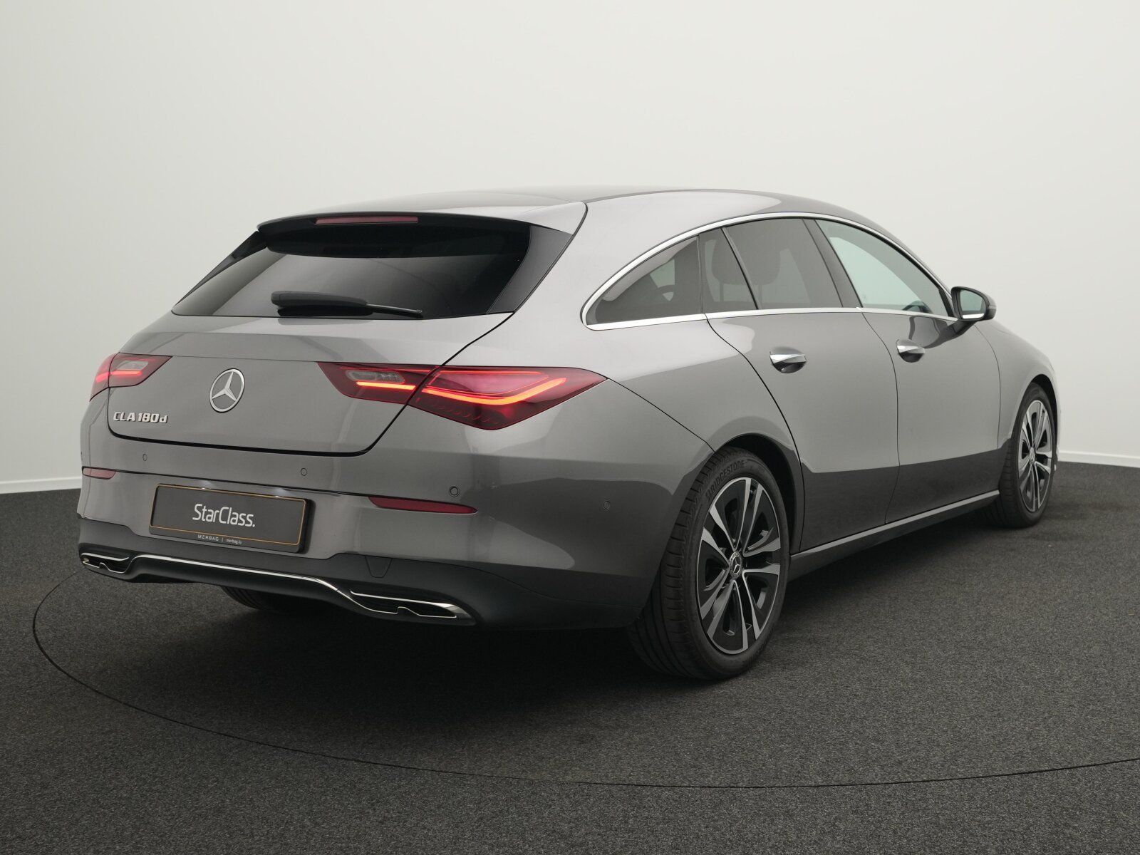 Mercedes-Benz CLA 180 d Shooting Brake Progressive-Line imagem 3