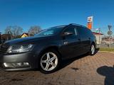 Volkswagen VW Passat 2.0 TDI DSG PDC TÜV 11/25 - Volkswagen Passat aus 2011: TDI