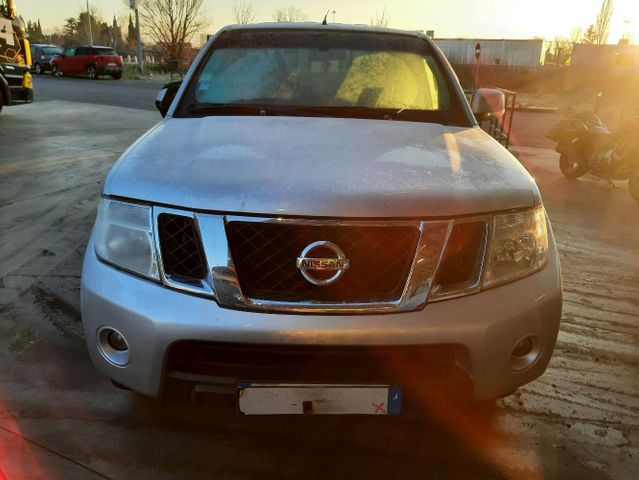 Nissan NAVARA 2.5 DCI 171 KING CAB