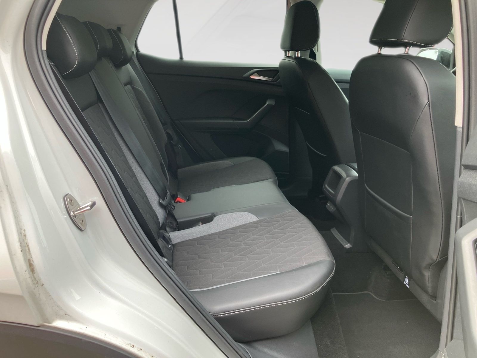 Volkswagen T-Cross - Bild 10