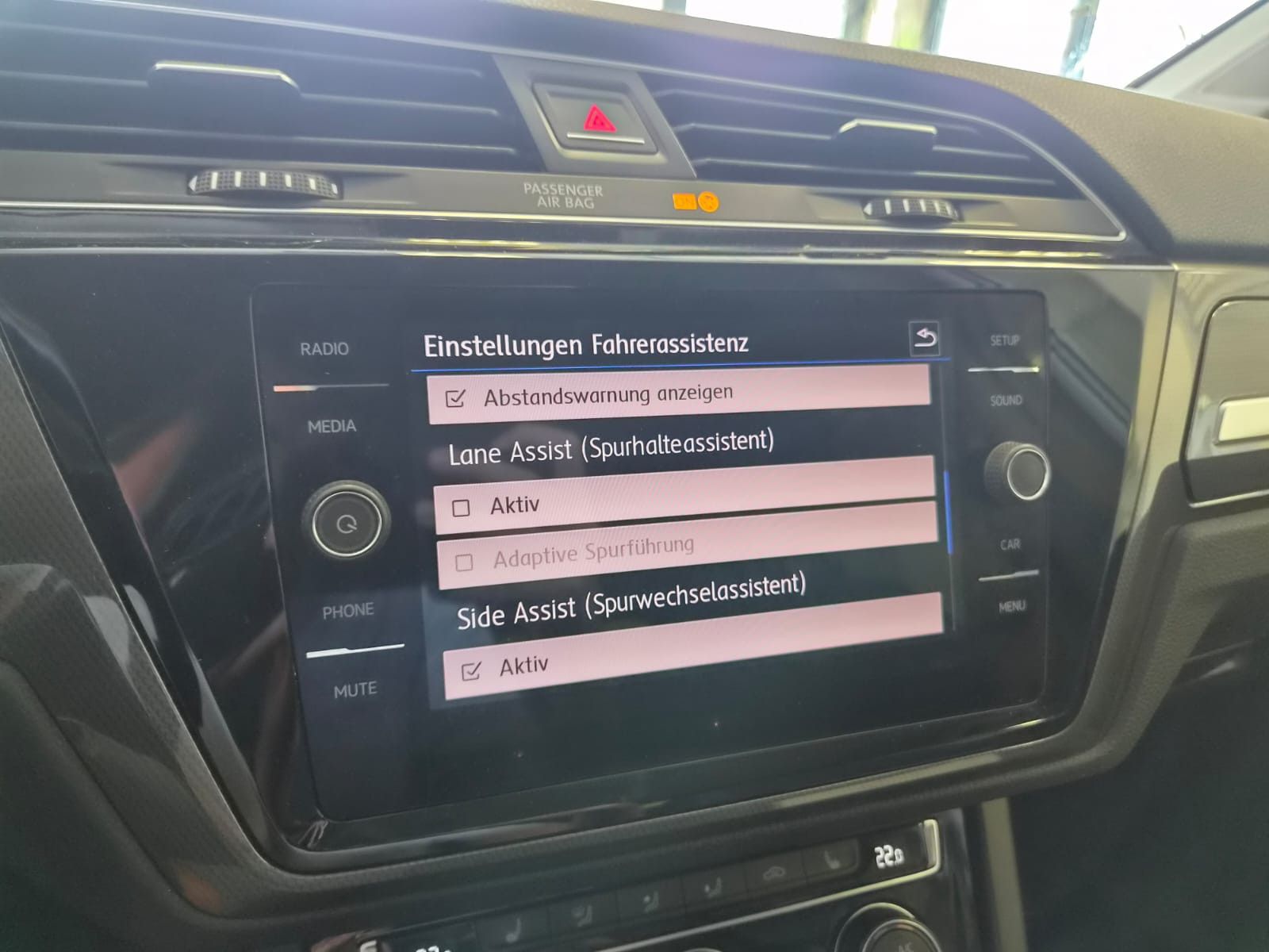 Fahrzeugabbildung Volkswagen Touran IQ.DRIVE / 1. HAND / MWST