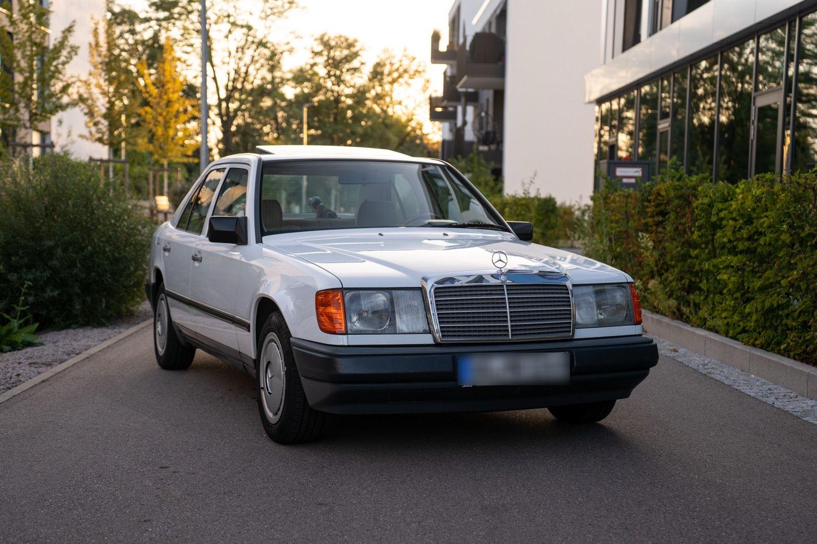 Mercedes-Benz 200