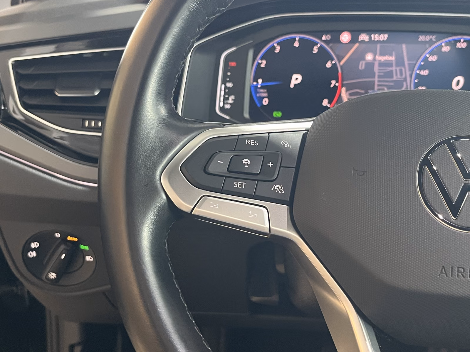 Volkswagen Taigo R-Line Navi dig.Cockpit ACC LED SHZ PDC