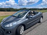 Peugeot 207 CC  Platinum im Top Zustand - Peugeot 207 in Wiesbaden