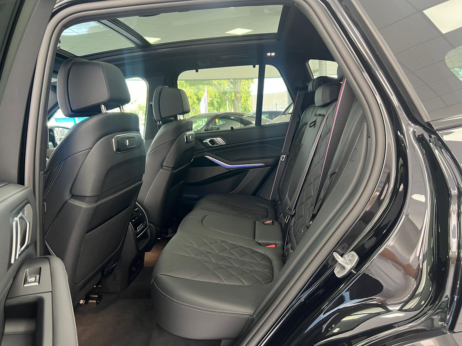 BMW X5 M60 i xDrive*PANO*STHZG*MASSAGE*LUFT*HUD*360°