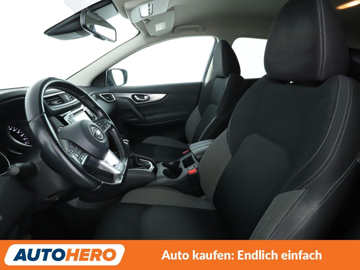 Nissan Qashqai 1.3 DIG-T N-Connecta Aut*NAVI*LED*TEMPO*