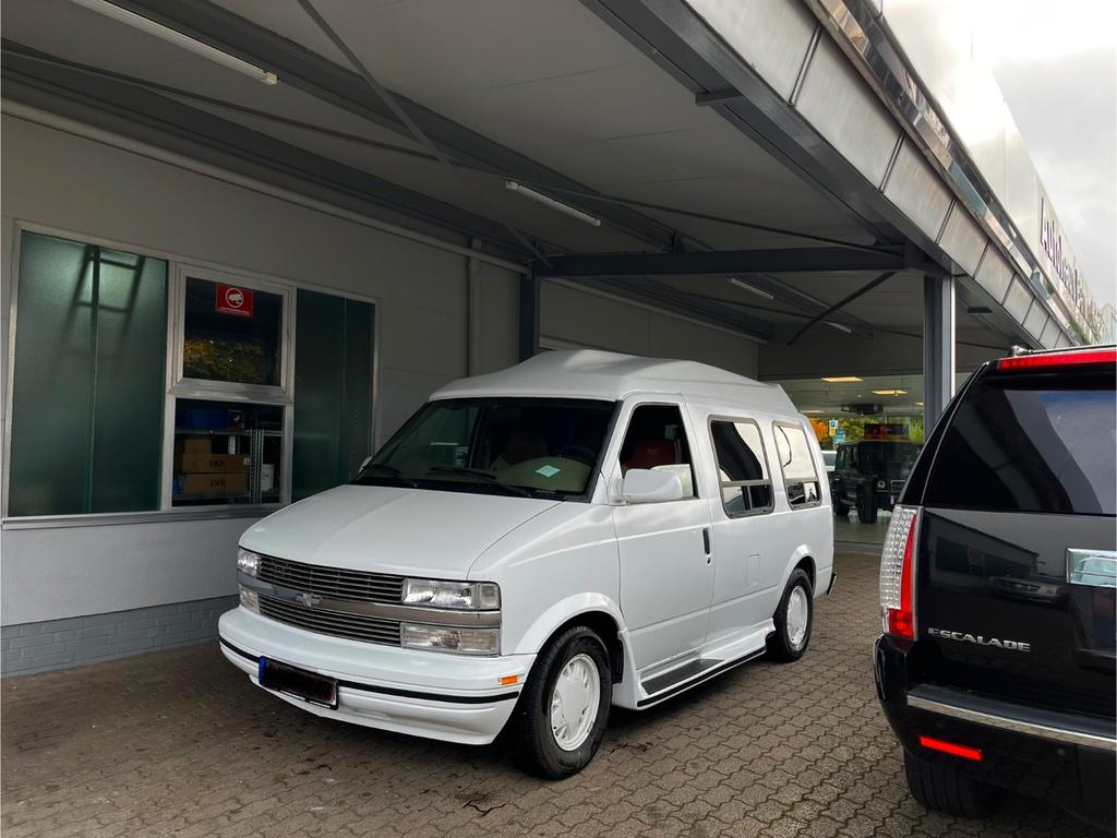 Chevrolet Astro