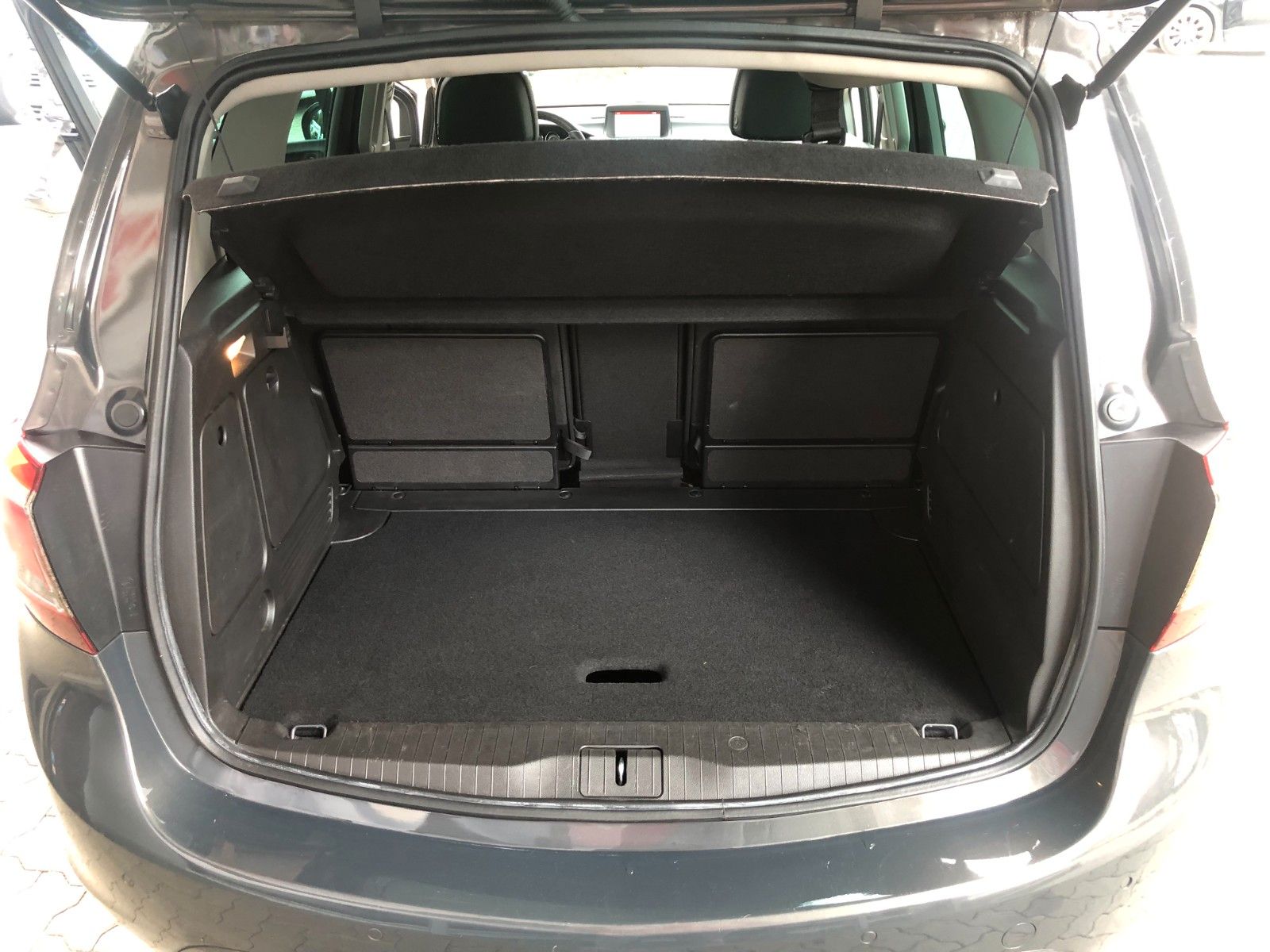 Fahrzeugabbildung Opel Meriva B Innovation