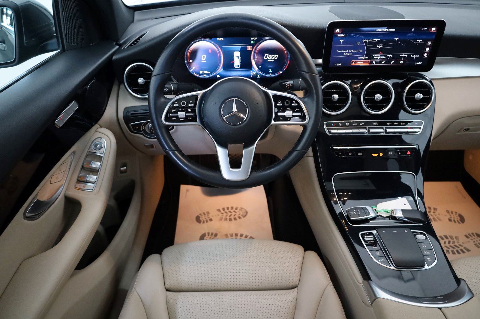 Fahrzeugabbildung Mercedes-Benz GLC 200d Coupè,Leder,Navi,LED,SH,Kamera,SD