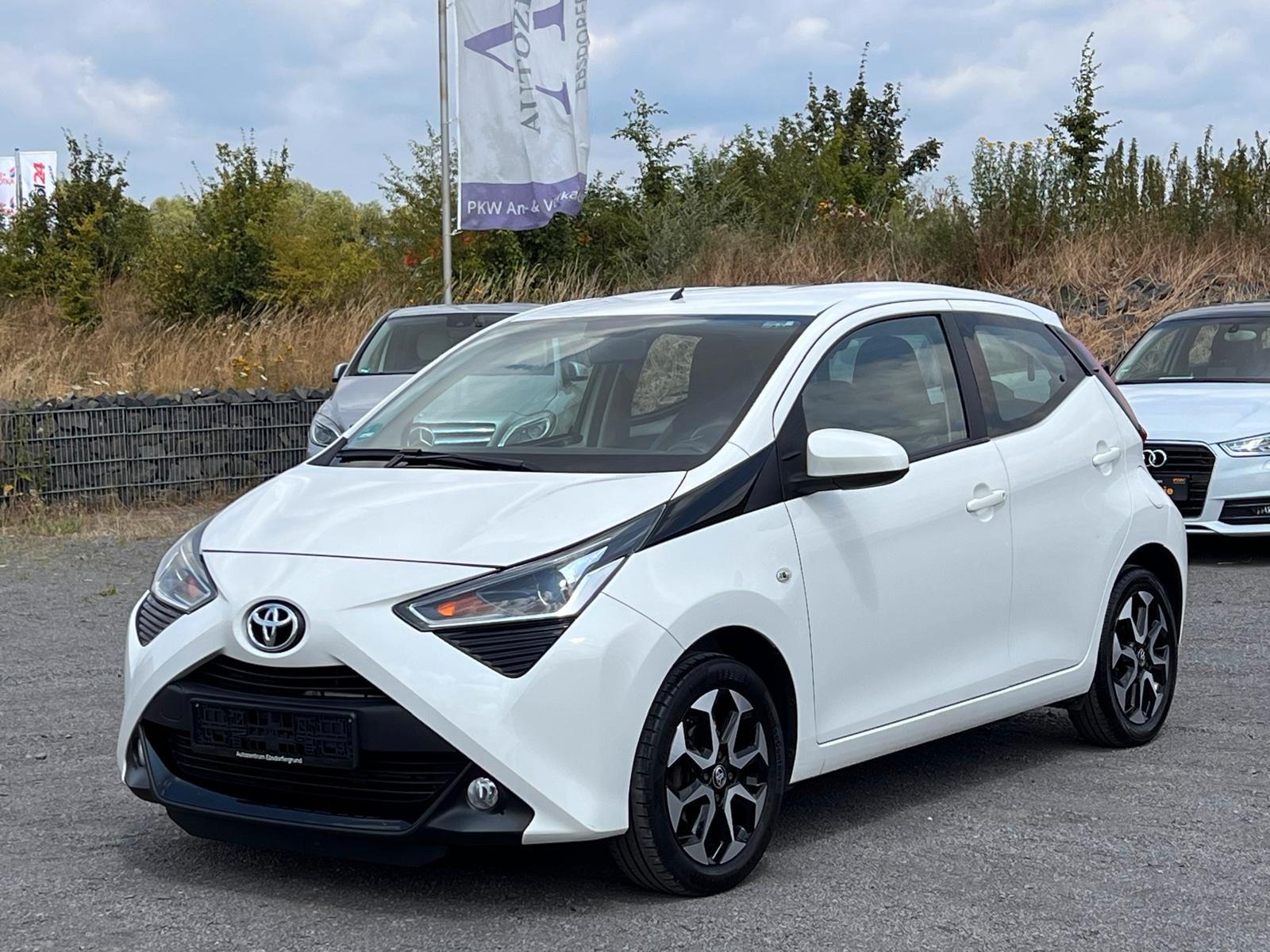 Toyota Aygo AYGO x-play club Carplay+LDE+Navi