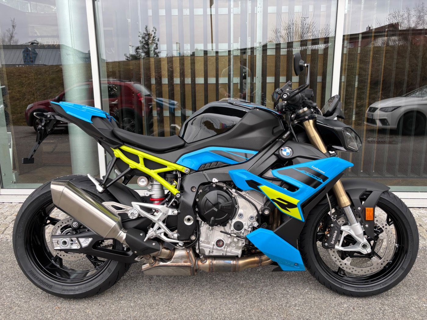 Fahrzeugabbildung BMW S 1000 R Style Sport 2 Pakete