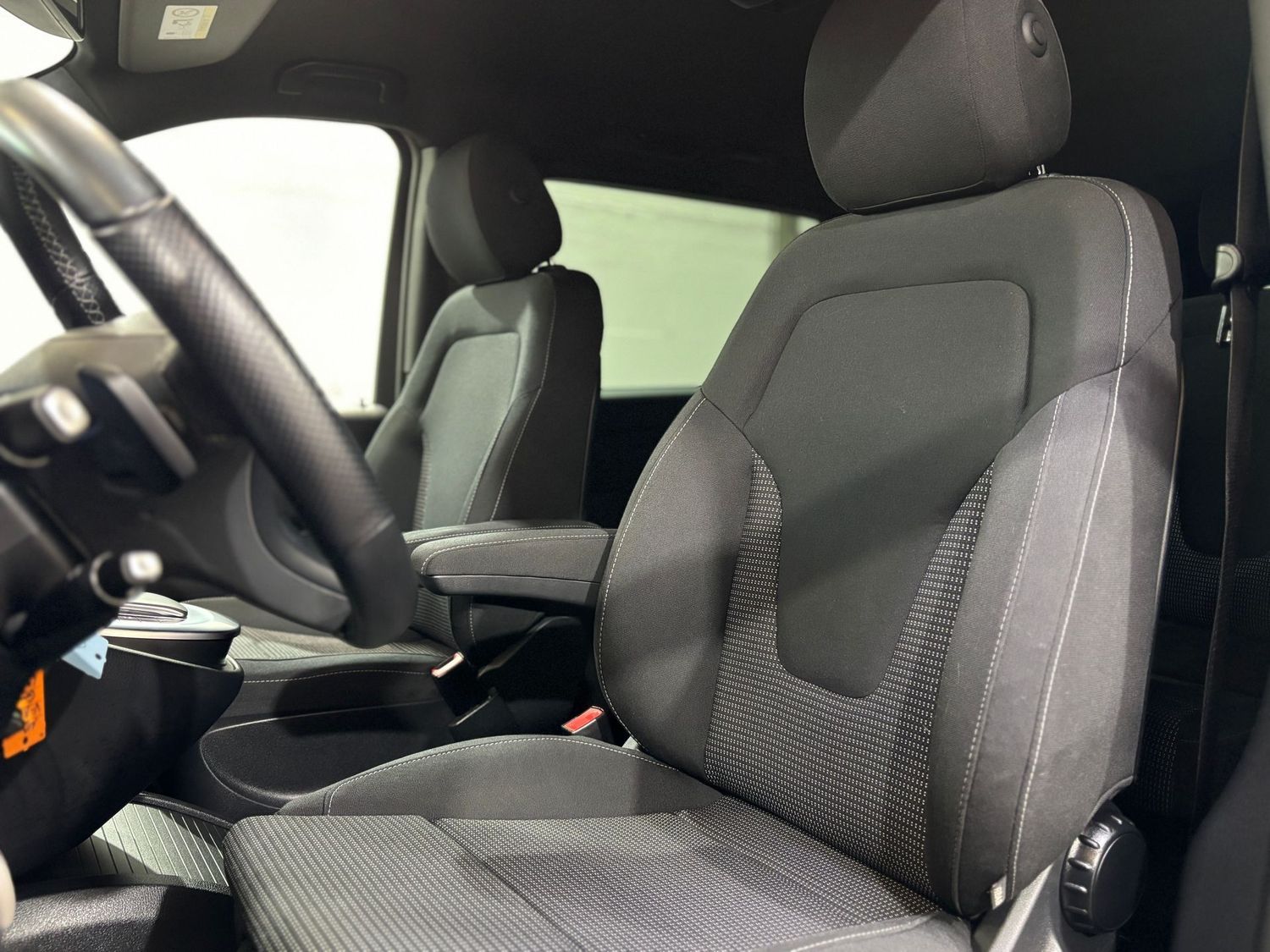 Fahrzeugabbildung Mercedes-Benz V 300 d 4M lang AMG #LED#Kamera#Burmester#Night#