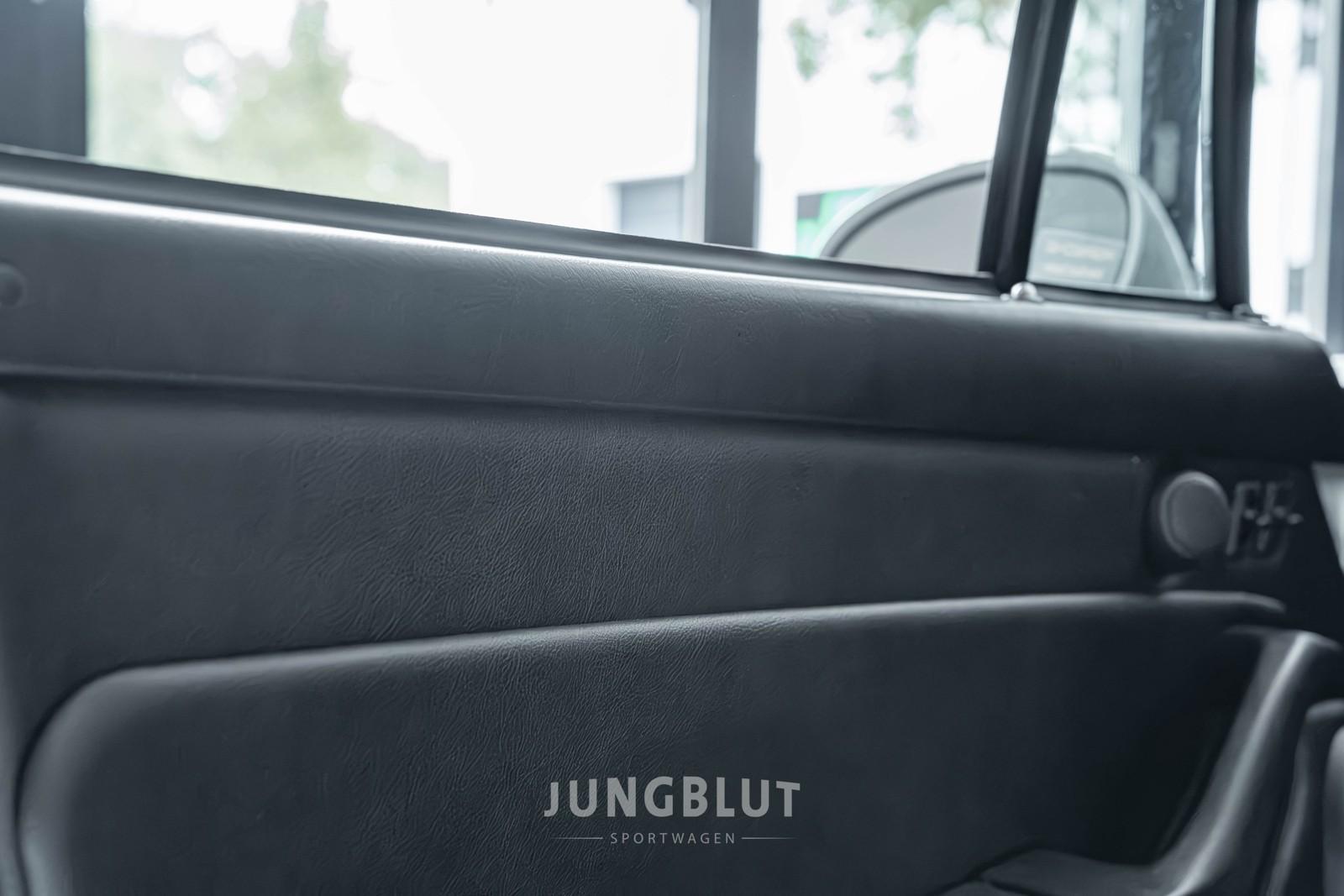 Porsche 993 Carrera Cabriolet, Tiptr. Deut. Auslieferung