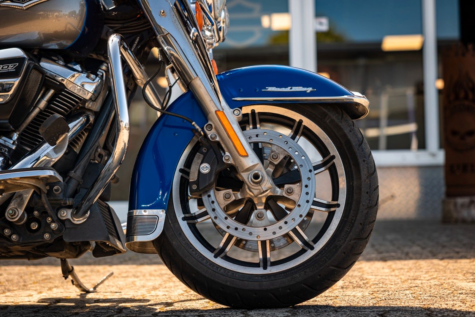Fahrzeugabbildung Harley-Davidson FLHRC Road King Classic 107 cui -Screamin Eagle-