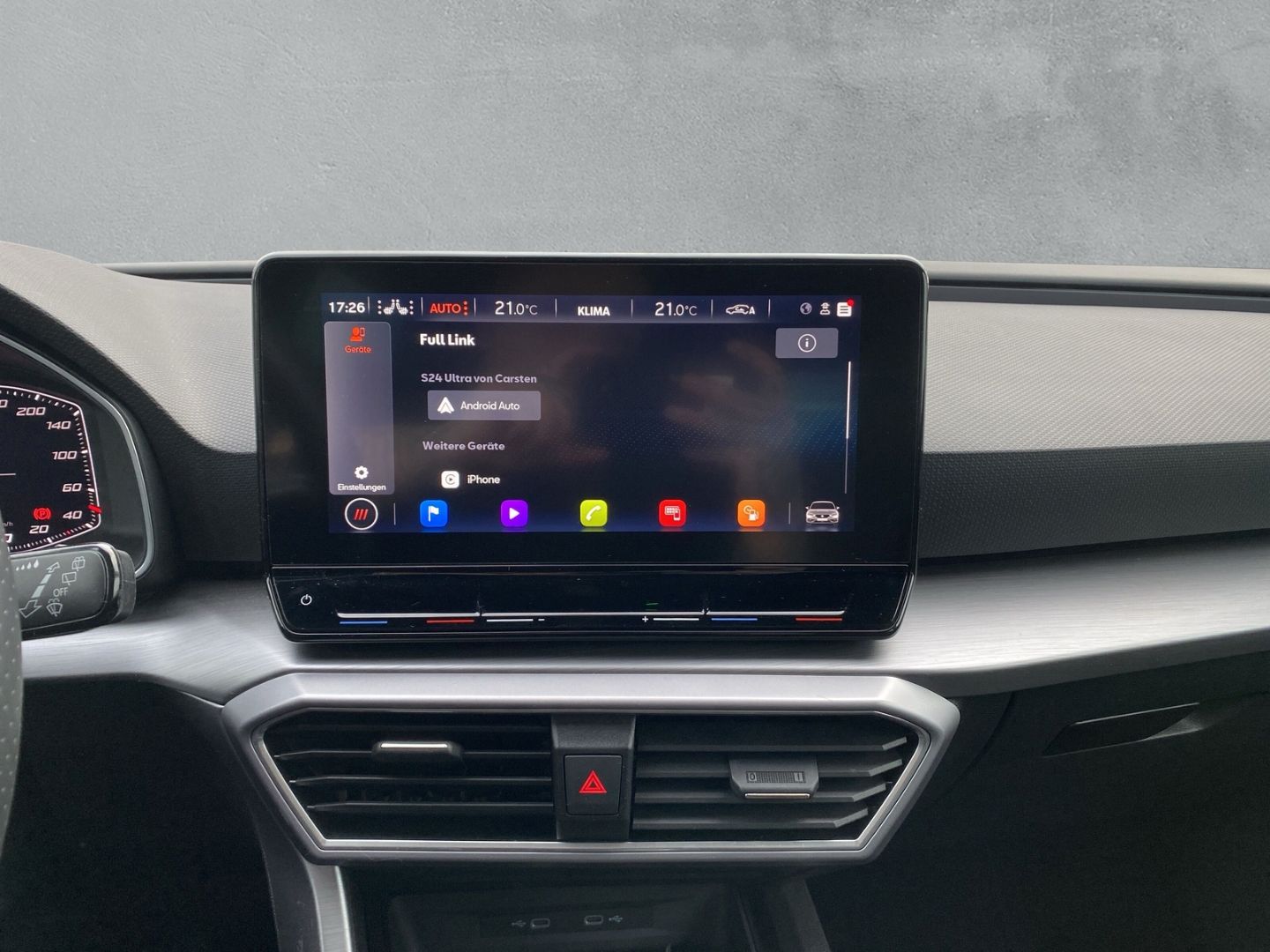 Fahrzeugabbildung SEAT Leon Seat FR Plus 1.5 TSI*NAVI*SHZ*PDC*Full-Link