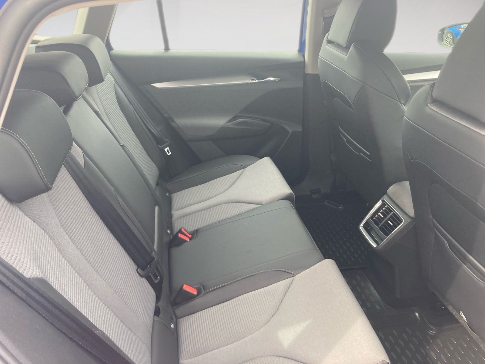 Skoda Enyaq - Bild 10