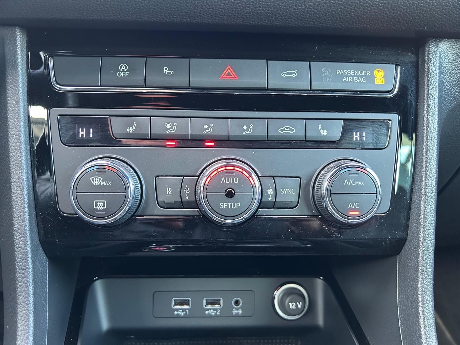 Fahrzeugabbildung SEAT Ateca Xcellence°DSG°AHK°1.Hand°Standheizung°LED°