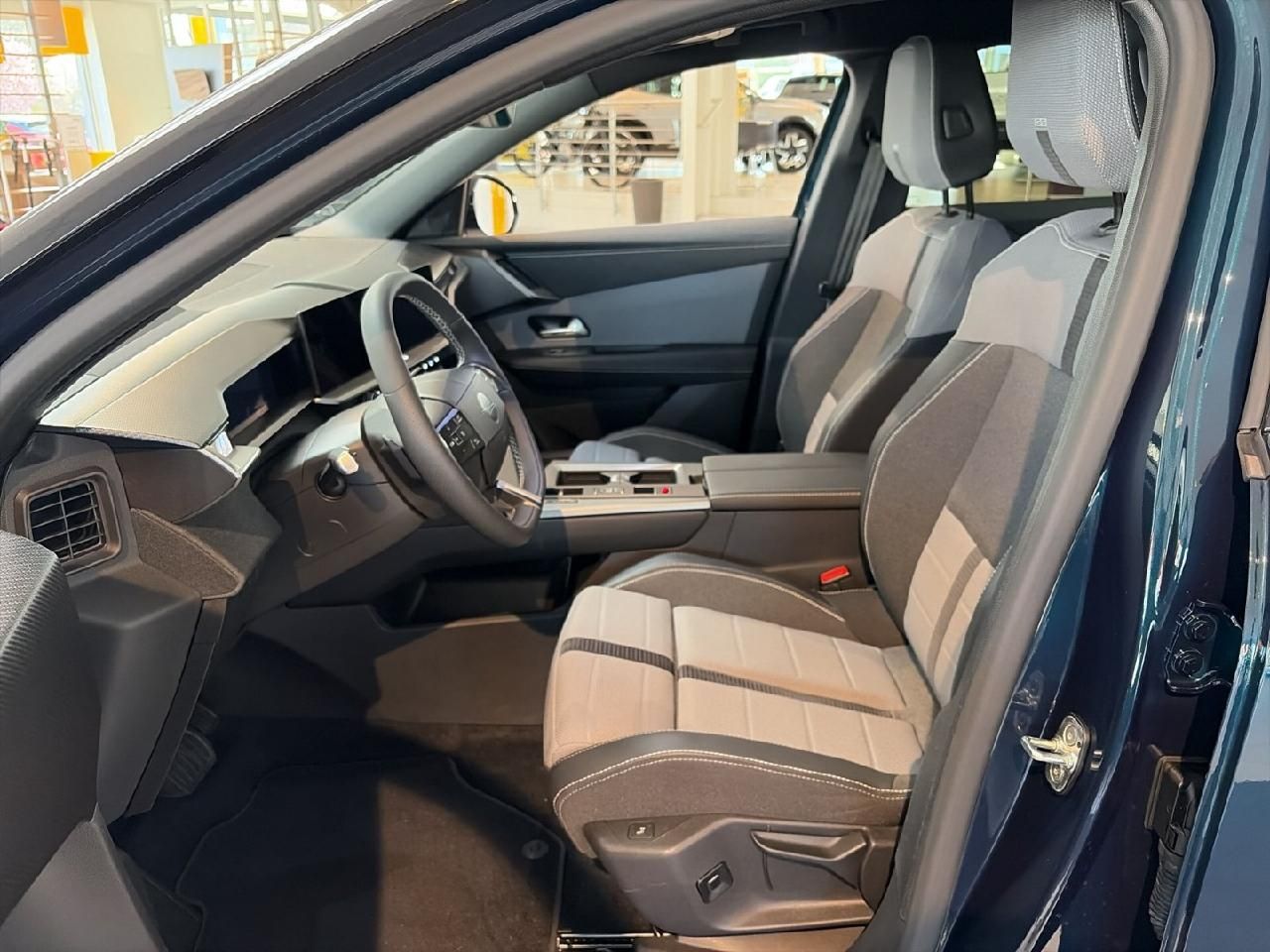 Fahrzeugabbildung Opel Grandland 1.2 48V Mild-Hybrid 100 kW GS
