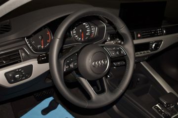 Fahrzeugabbildung Audi A4 Avant 40 TDI quattro S line,S-Tronic,Navi,LED