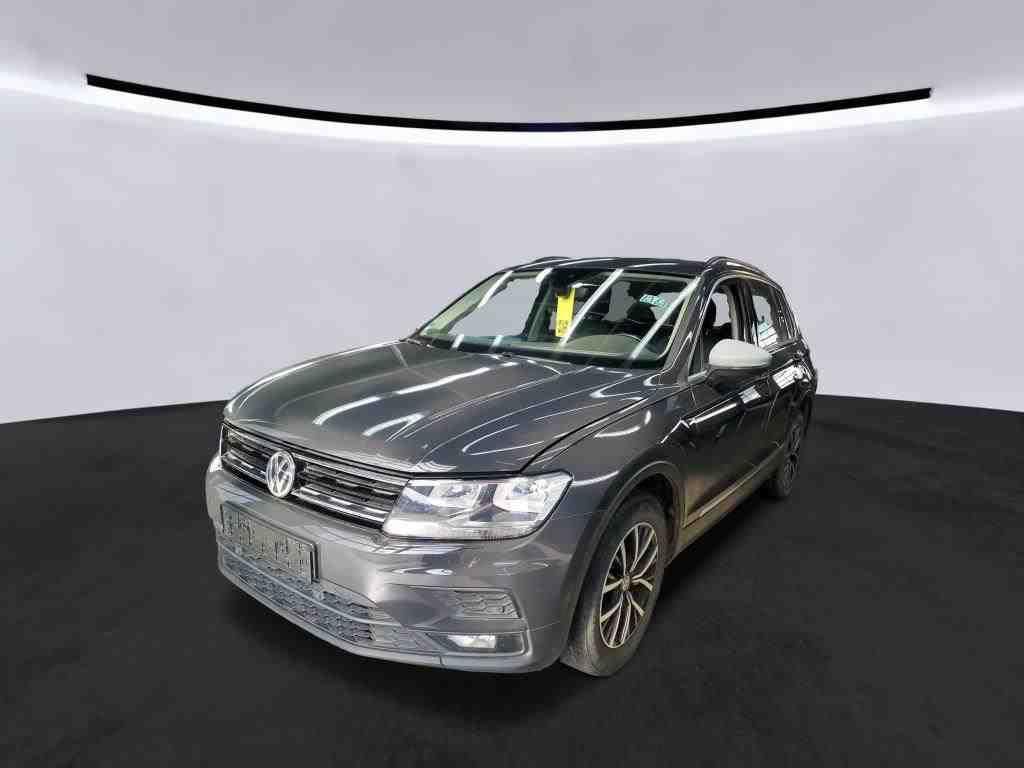 VW Tiguan Comfortline 2.0 TDI /AHK/SHZ/PDC/NAVI