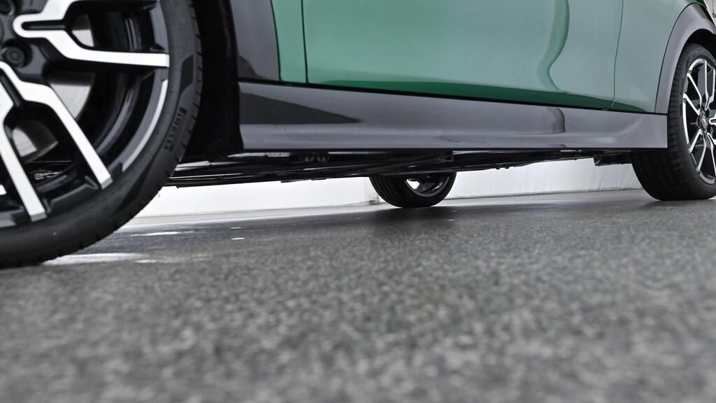 MINI John Cooper Works Cabrio - Bild 22