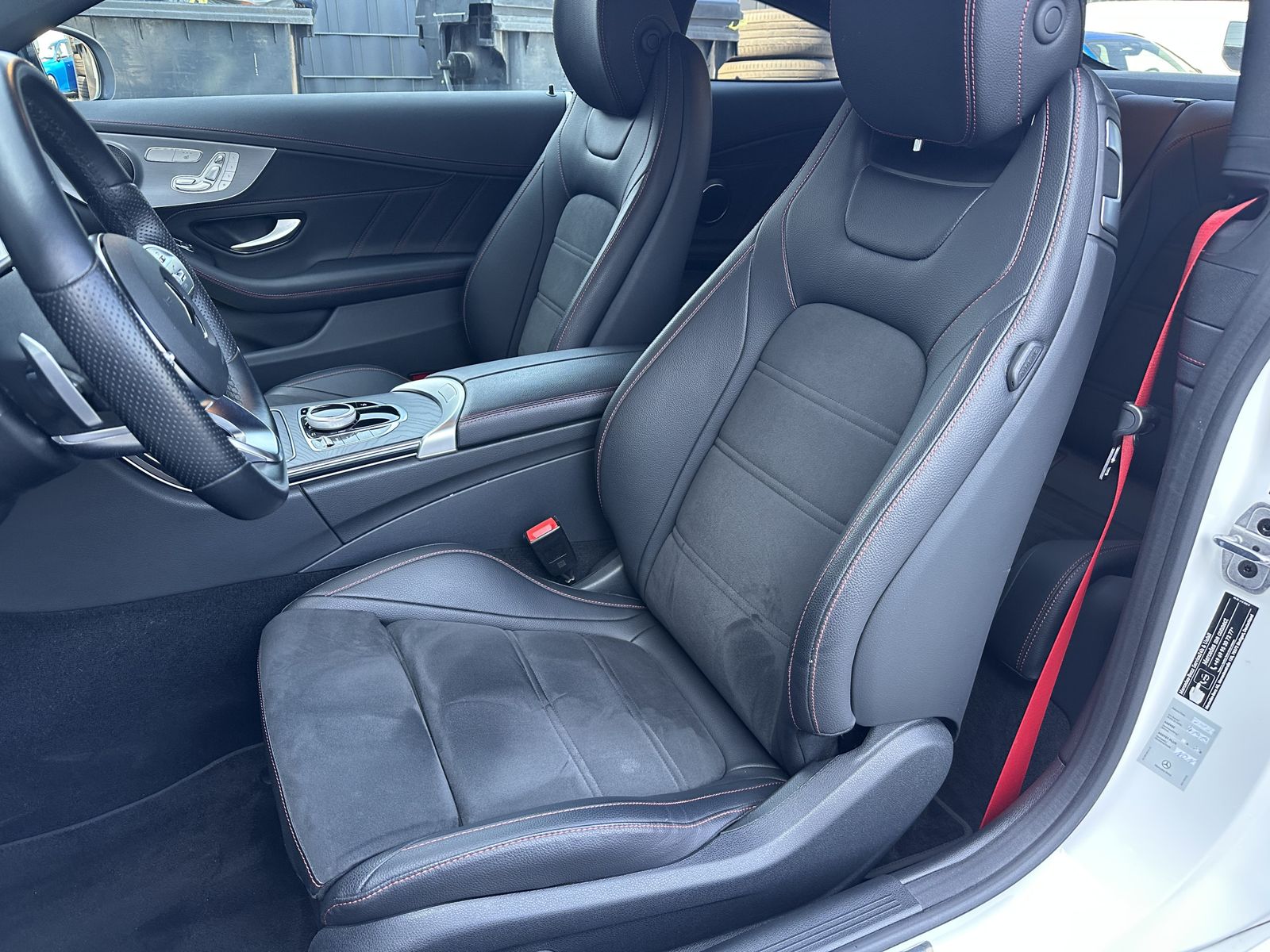 Fahrzeugabbildung Mercedes-Benz C 220d Coupé AMG-Line Plus NAV+LED+KAM+AHK+19ZO