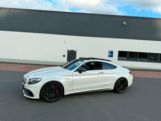 MERCEDES-BENZ C 63 AMG Mercedes-AMG C 63 S Autom. Mercedes...