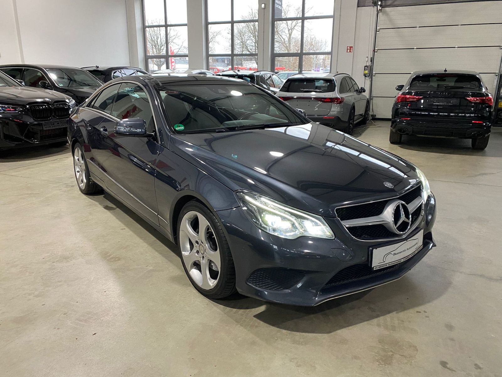 Fahrzeugabbildung Mercedes-Benz E 220 d BlueTec Sport/Leder/Pano/LED/1.Hand/