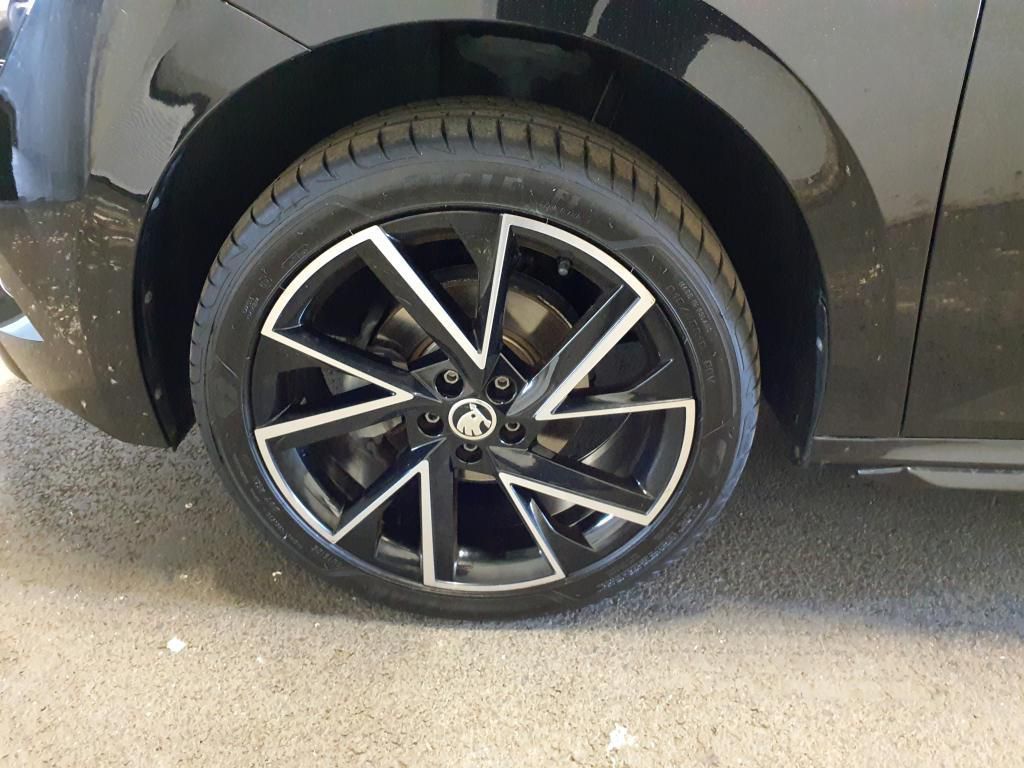 Skoda Kamiq Monte Carlo 1.5TSI Pano*Tempo*PDC*SH*Klima