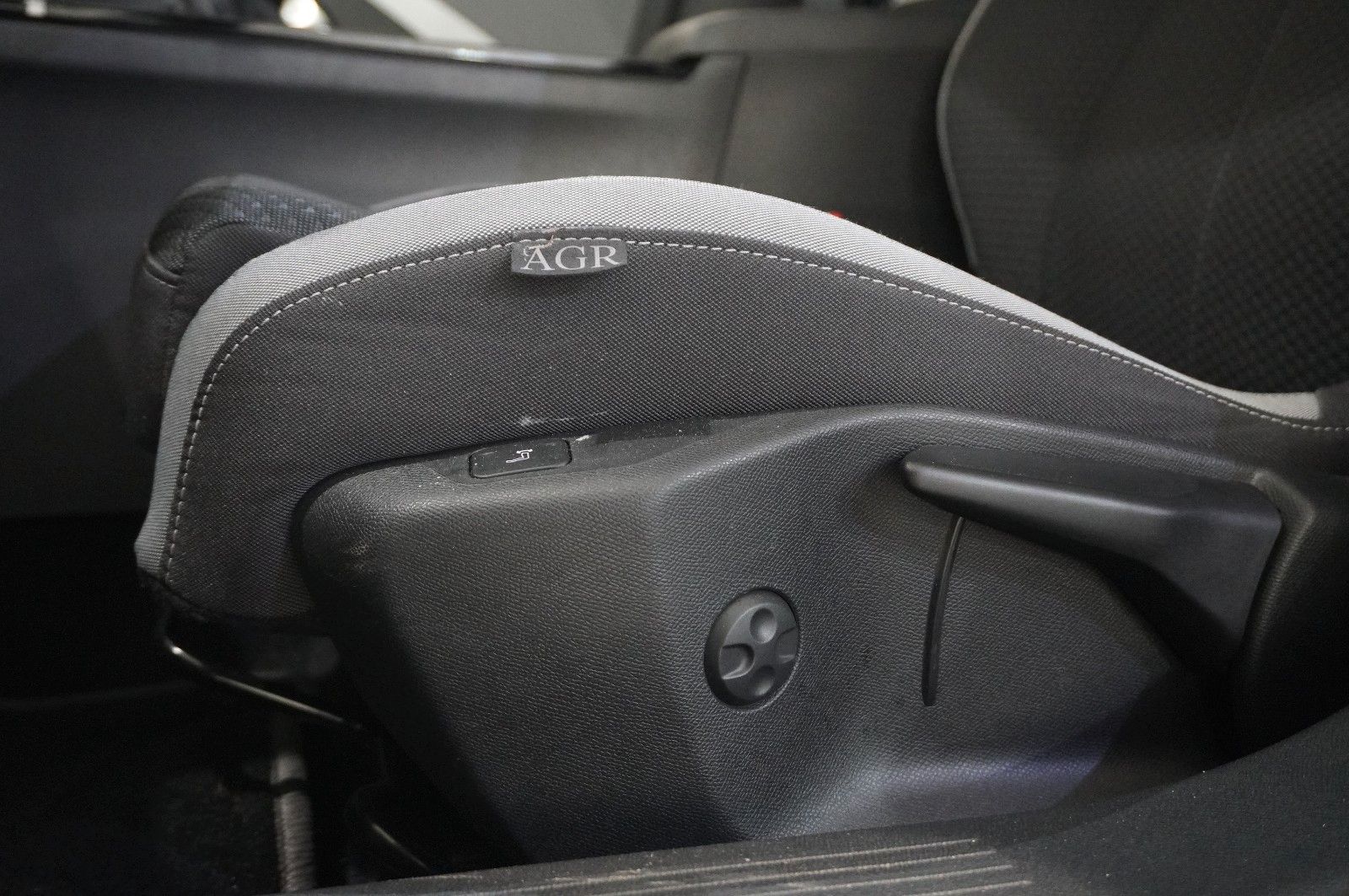 Fahrzeugabbildung Opel Astra L ST 1.2T  LED/NAVI/SHZ/ALU16/KAMERA/ALLWE