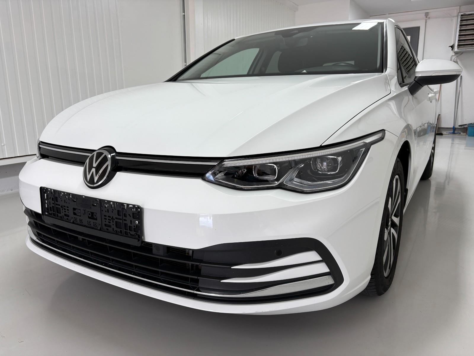 Volkswagen Golf VIII Lim. Active /LED-Plus/Navi/AHK/ACC