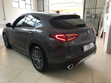 Alfa-Romeo Stelvio - 3