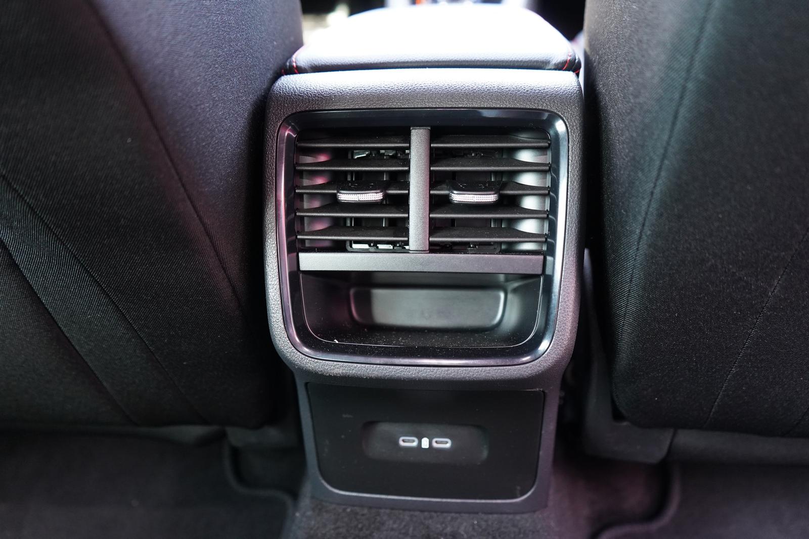 Skoda Octavia Combi 2.0 TDI RS DSG LED Navi Head-Up