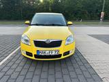 Skoda Fabia 1.9l TDI DPF Sport Sport - Skoda Fabia mit Diesel-Antrieb: Limousine, 1.9