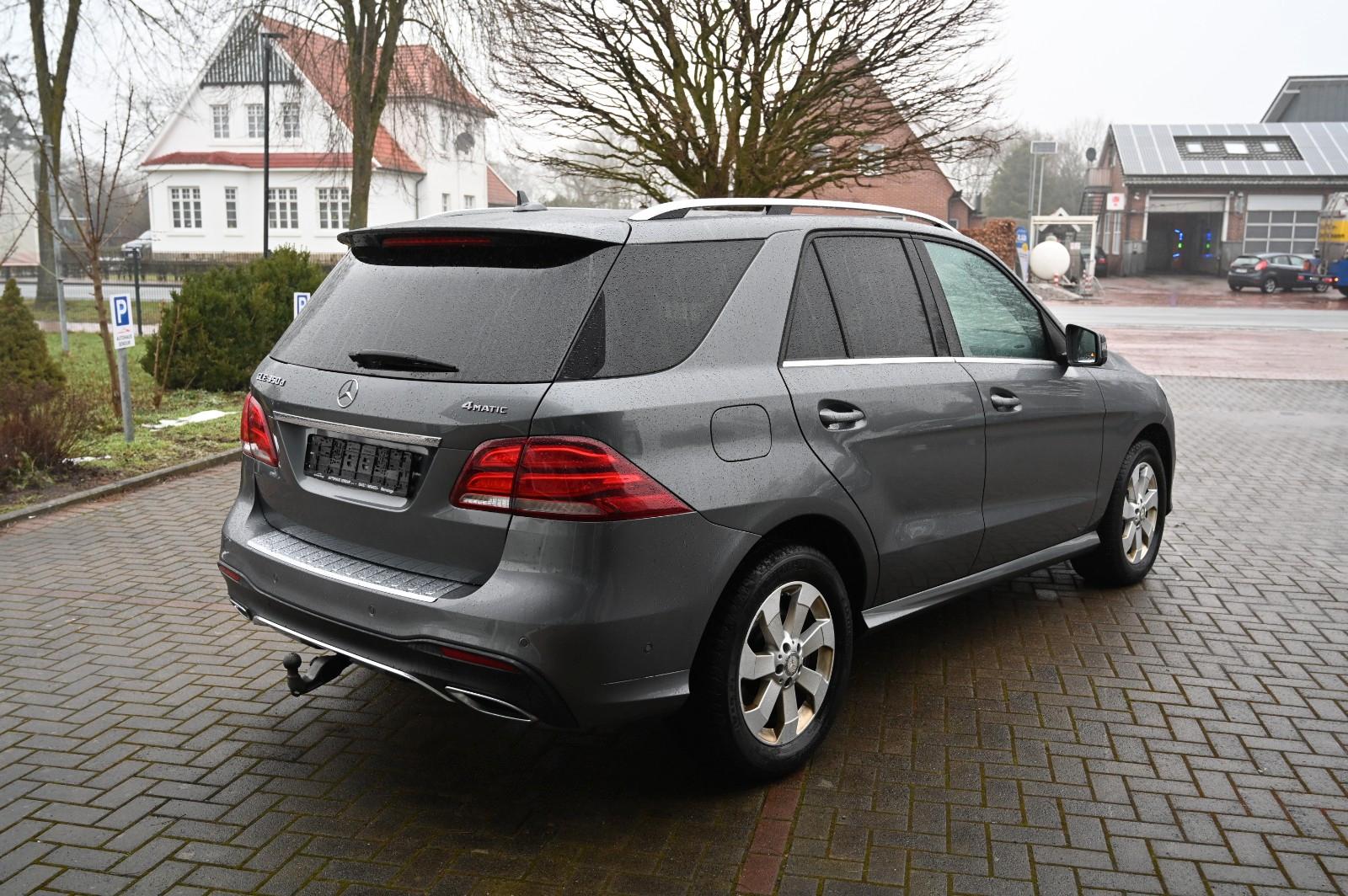 Mercedes-Benz GLE 350 d 4Matic AMG *SERVICE NEU*TOP