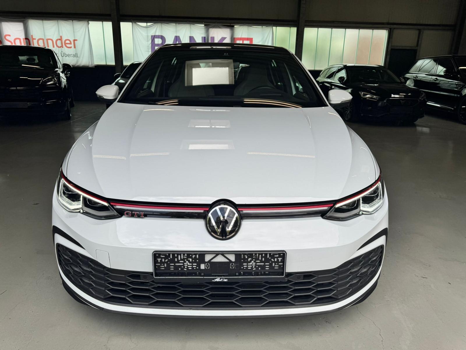 Volkswagen Golf VIII GTI *PANO*SITZKLIMA*KAMERA*IQ*H&K*
