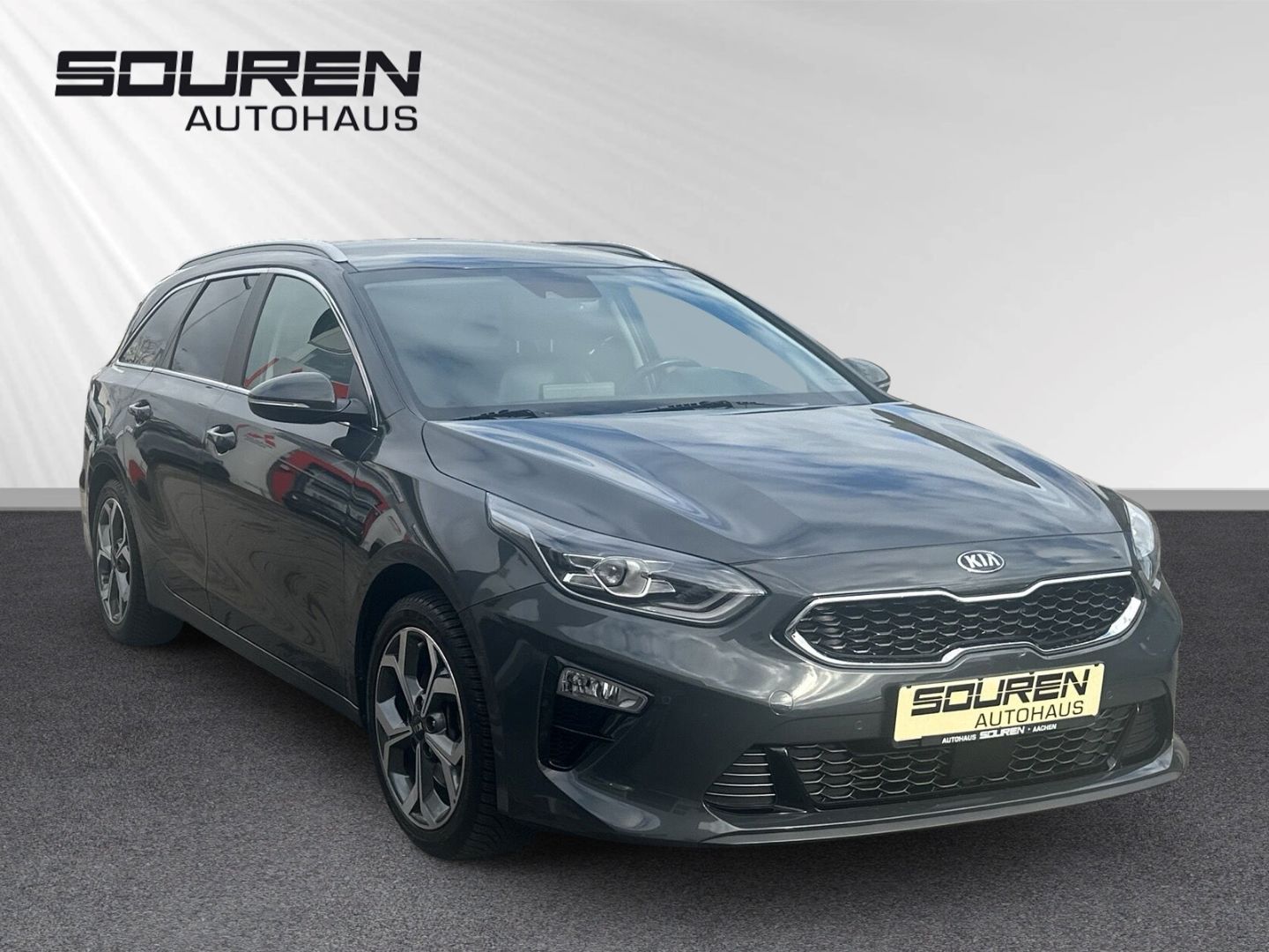 Fahrzeugabbildung Kia Ceed_sw Spirit 1.4 T-GDI TECH +Navi+Leder+Memory