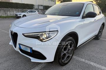 Alfa-Romeo Stelvio - 1