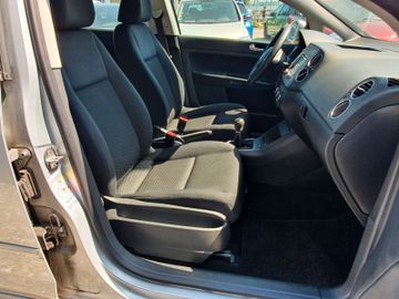 Volkswagen Golf - 10