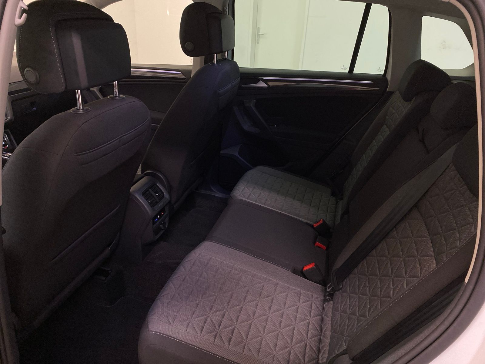 Volkswagen Tiguan - Bild 8