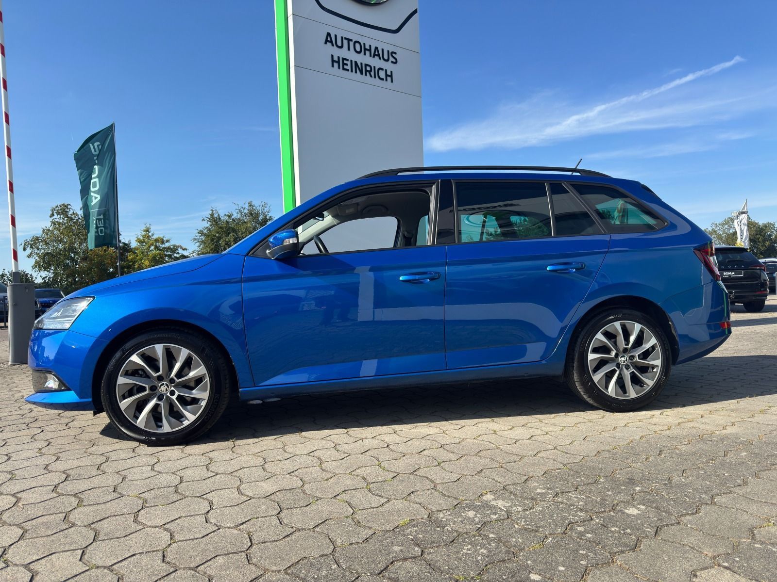 Fahrzeugabbildung SKODA Fabia Combi Best of 95PS DSG*AHK*LED*NAVI