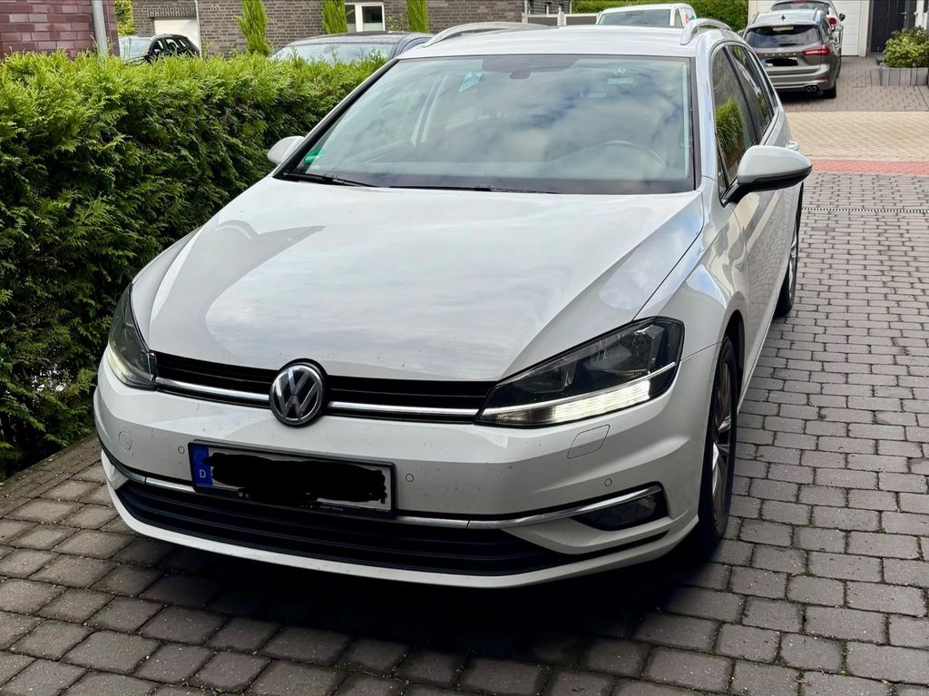 Image of Volkswagen Golf