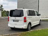 Opel Vivaro M Kombi 9-Sitzer AHK Navi PDC Klimaauto. - Opel Vivaro von privat