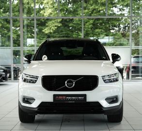 Volvo XC40 - 3