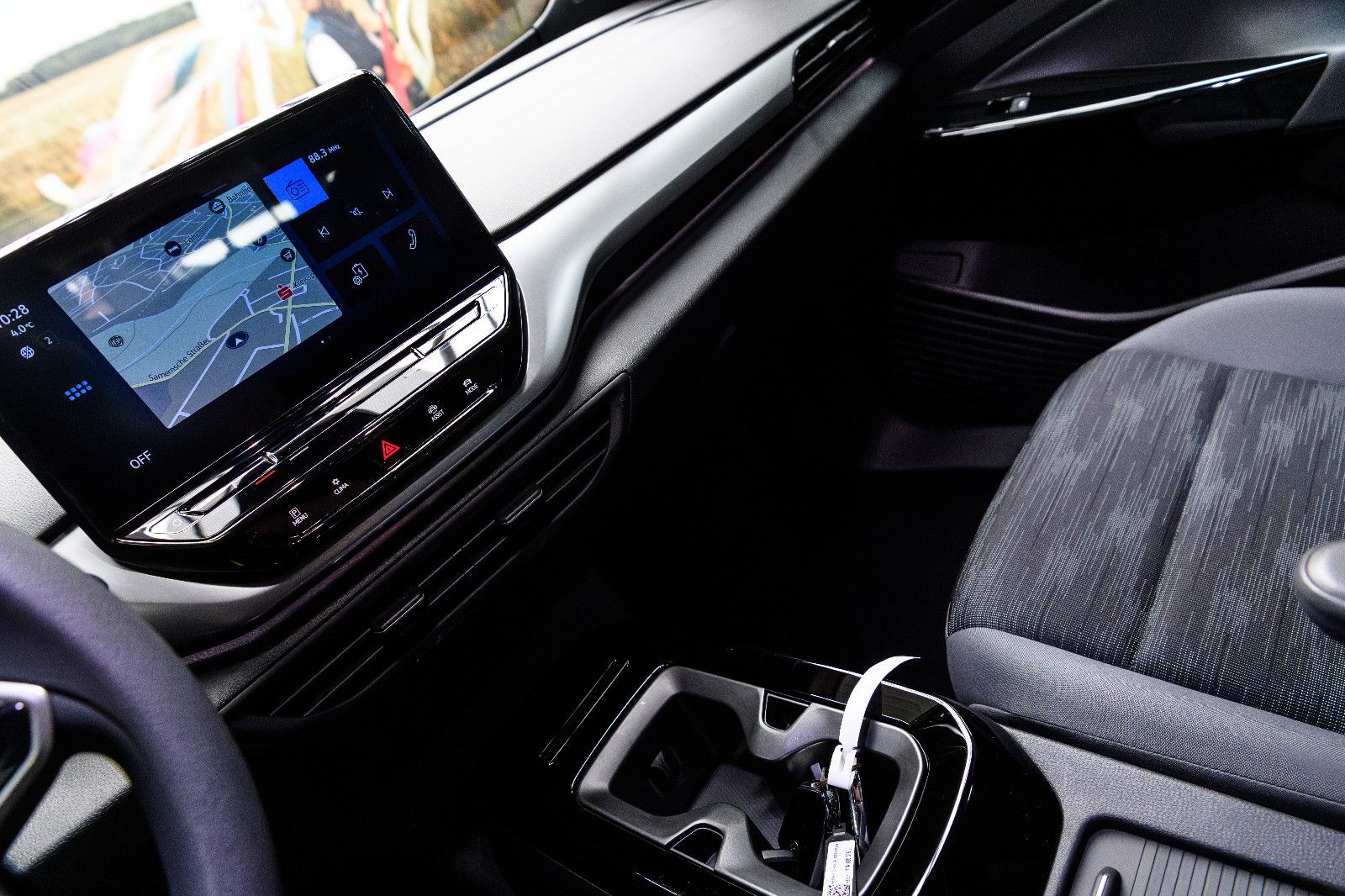 Fahrzeugabbildung Volkswagen ID.4 Pure Performance LED+NAVI+APP+GJ-REIFEN