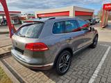 Volkswagen Touareg 3.0 V6 TDI SCR 150kW Tiptr Exclusive... - Volkswagen Touareg: Exclusive